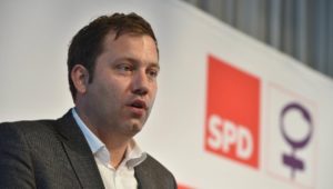 SPD-Generalsekretär Lars Klingbeil will bezahlte Auszeit für Beschäftigte