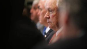 Russland-Affäre: Trump entlässt Jeff Sessions – fliegt auch Robert Mueller?
