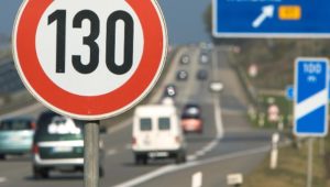 Auto – Regierungskommission erwägt Tempolimit 130 auf Autobahnen