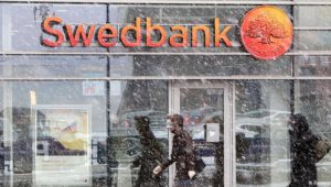 Druck auf Swedbank nimmt zu