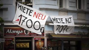 Berlin: Werden Mieterhöhungen für fünf Jahre verboten?